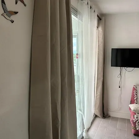 Front De Port Apartamento *